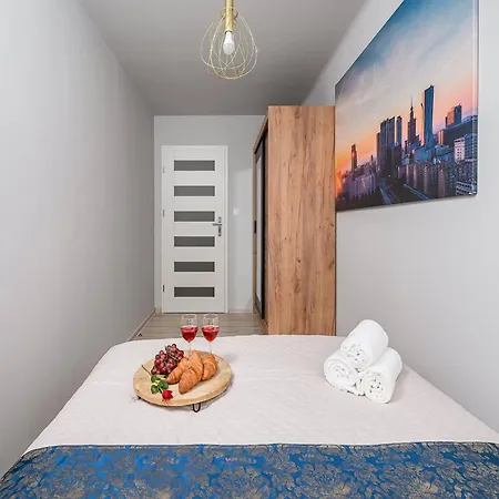 Lejlighed Ploudalmezeau House With Heated Pool Warszawa